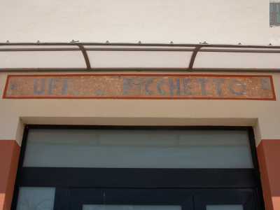 Il primo riporta la scritta �Ufficiale di Picchetto�